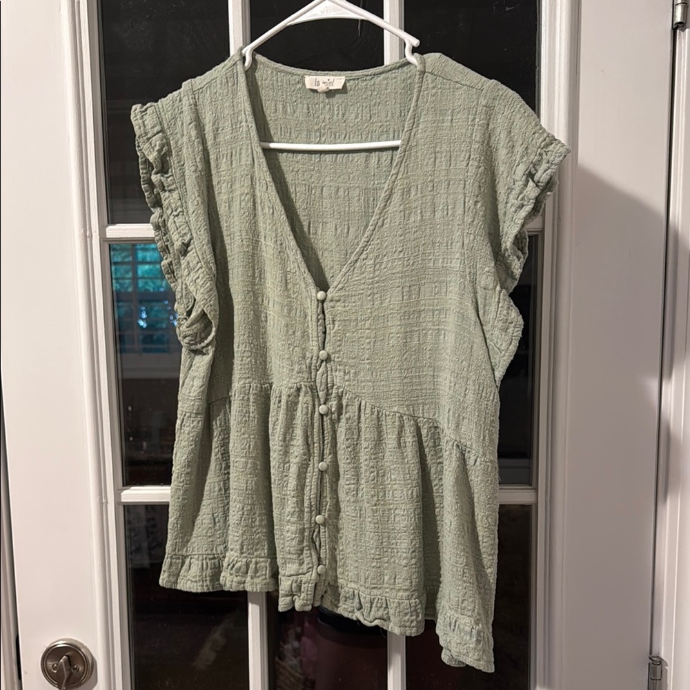 LA MIEL Green Flutter Sleeve Peplum Blouse